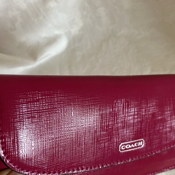 Coach NWT Saffiano Patent Leather Wallet in Bright Magenta - Picture 3 of 11